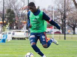 El delantero llega procedente del Adana Demirspor. MelbourneVictory