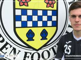El joven defensa abandonó la disciplina de los Hearts. St.Mirren