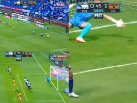Loroña cometió un grosero error para adelantar a Tigres en el marcador. Captura/SkySports