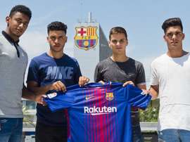 'Choco' Lozano, Moha, Ruiz de Galarreta y Samu Araújo, los 4 nuevos del Barça B. Twitter/FCBmasia