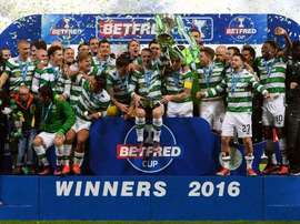 Los futbolistas del Celtic celebran la Copa de la Liga de 2016, ganada al Aberdeen. CelticFC