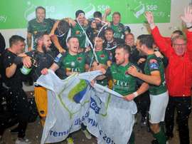 Cork City se renforce. Cork