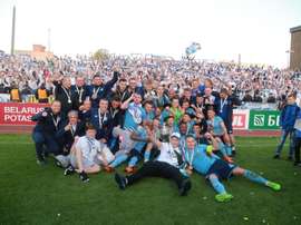 El Dinamo de Brest ha revalidado el título de campeón de Copa. Twitter/dynamobrest