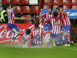 Los futbolistas del Sporting de Gijón celebran el empate logrado ante el Granada en el último suspiro. Twitter