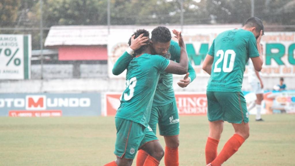 Marathón recupera el aire goleando a Platense