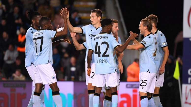Bélgica aplaza la final de Copa y cierra los estadios para la última jornada. Twitter/ClubBrugge