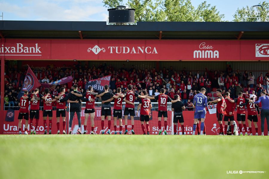 El Mirandés sigue soñando con subir por la vía rápida
