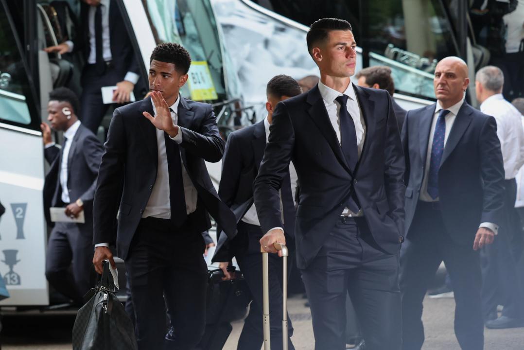Máxima expectación en la llegada del Real Madrid a Londres