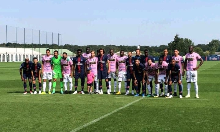 Gianluigi Buffon encaisse son premier but avec le PSG Gianluigi Buffon encaisse son premier but avec le PSG