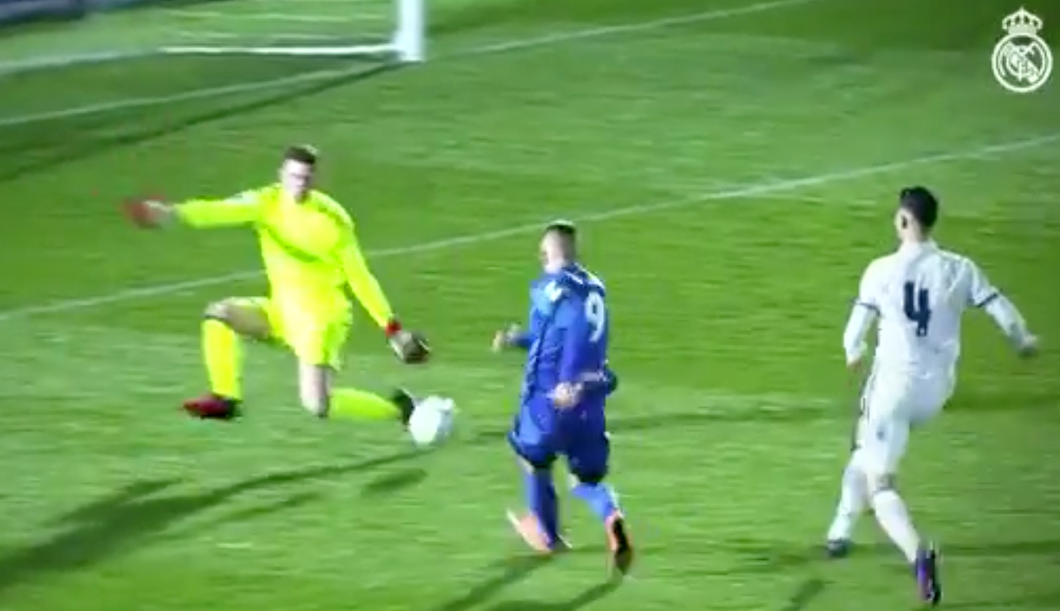 Parada de 'futsal' de Luca Zidane con el Madrid Castilla