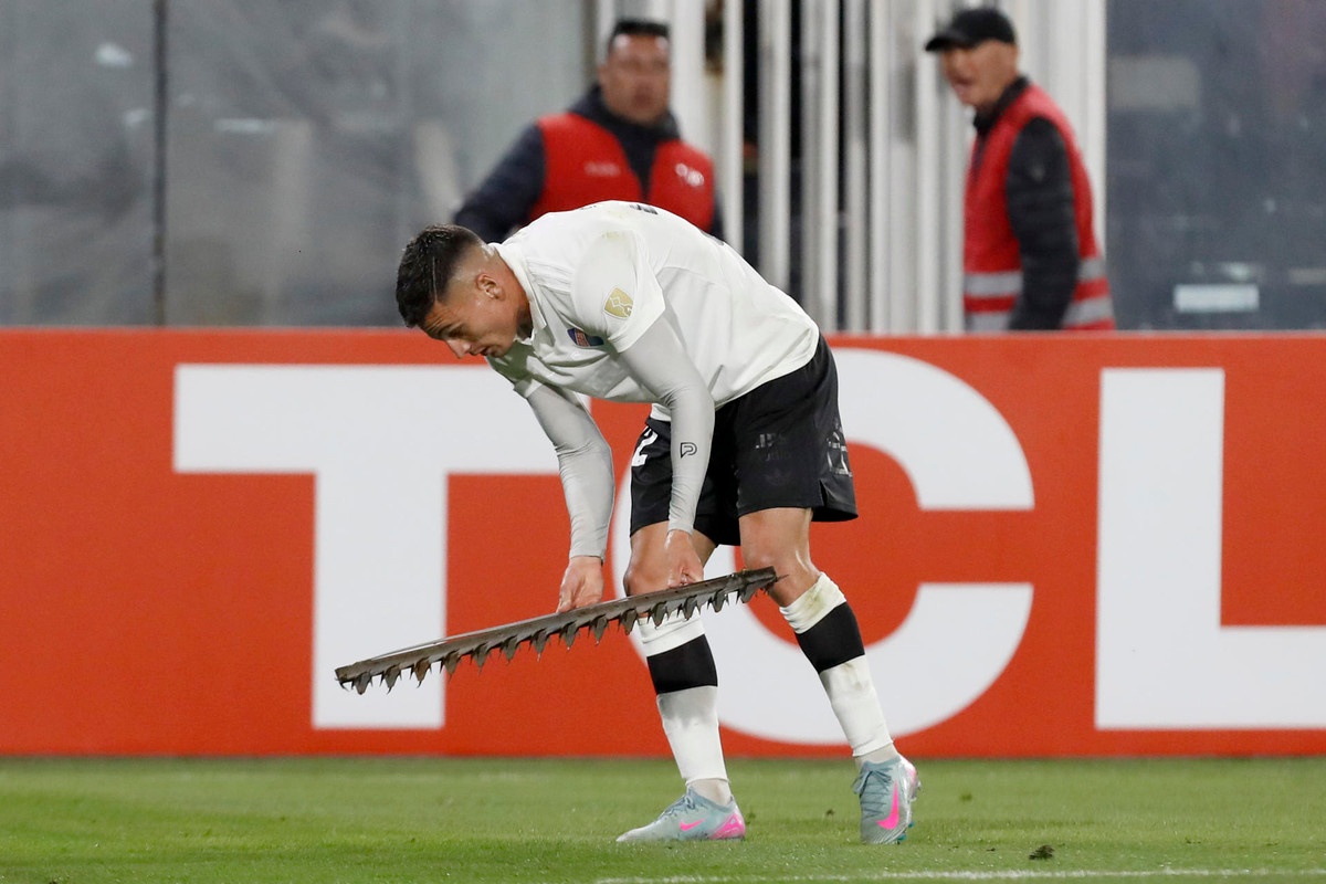 Colo-Colo tasa en 4 millones las pérdidas por la sanción