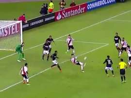 Lucas Martínez fez uma espetacular bicicleta contra o Melgar na Copa Libertadores. Youtube
