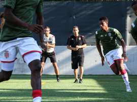 Giuly intègrera l'équipe réserve de Monaco. ASMonaco