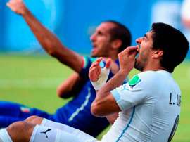 Luis Suárez après avoir mordu Chiellini. EFE