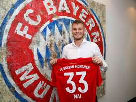 Bayern renova com Lukas Mai até 2022. Twitter/FCBayern