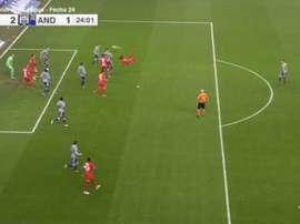 Luyindama remata de chilena para marcar ante el Anderlecht. Twitter/ESPN