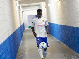 Macky Frank Bagnack, nuevo fichaje del Real Zaragoza, durante su presentación oficial. RealZaragoza