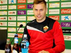 Mandi dejó de ser jugador del Elche la medianoche del 1 de julio. ElcheCF