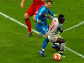 Mané s'est débarassé de Neuer en beauté. Capture/Movistar