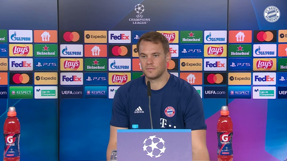 Neuer habló en rueda de prensa. Captura/FCBayern