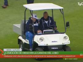 Maradona a été présenté sur un chariot de golf ! Capture/TycSports