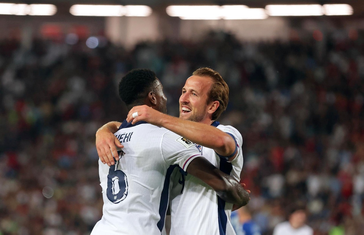 Harry Kane tente d'attirer Marc Guéhi au Bayern