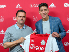 Edson a réalisé son rêve. Twitter/AFCAjax