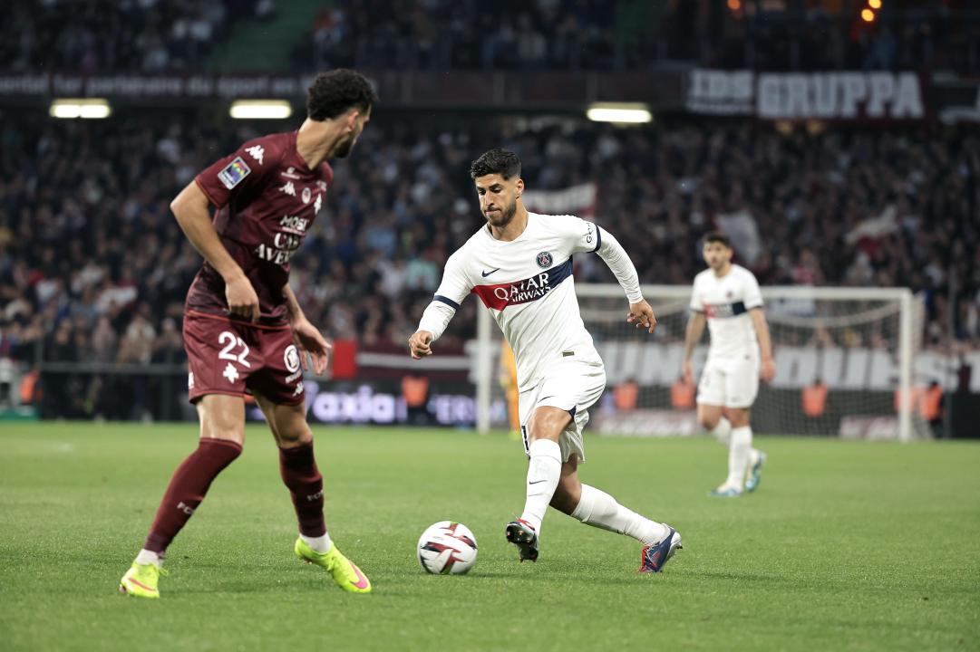 El PSG gana con cariño al Metz, que jugará el 'play out' por la permanencia
