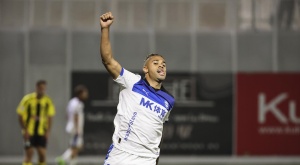 Mariano no da opción