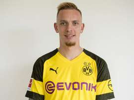 Marius Wolf assinou pelo Dortmund até 2023. Twitter/BVB