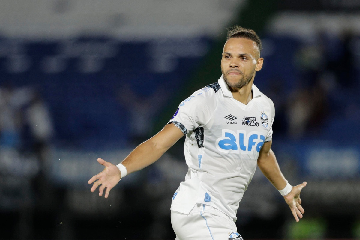 ¿Cómo le va a Braithwaite en Brasil?