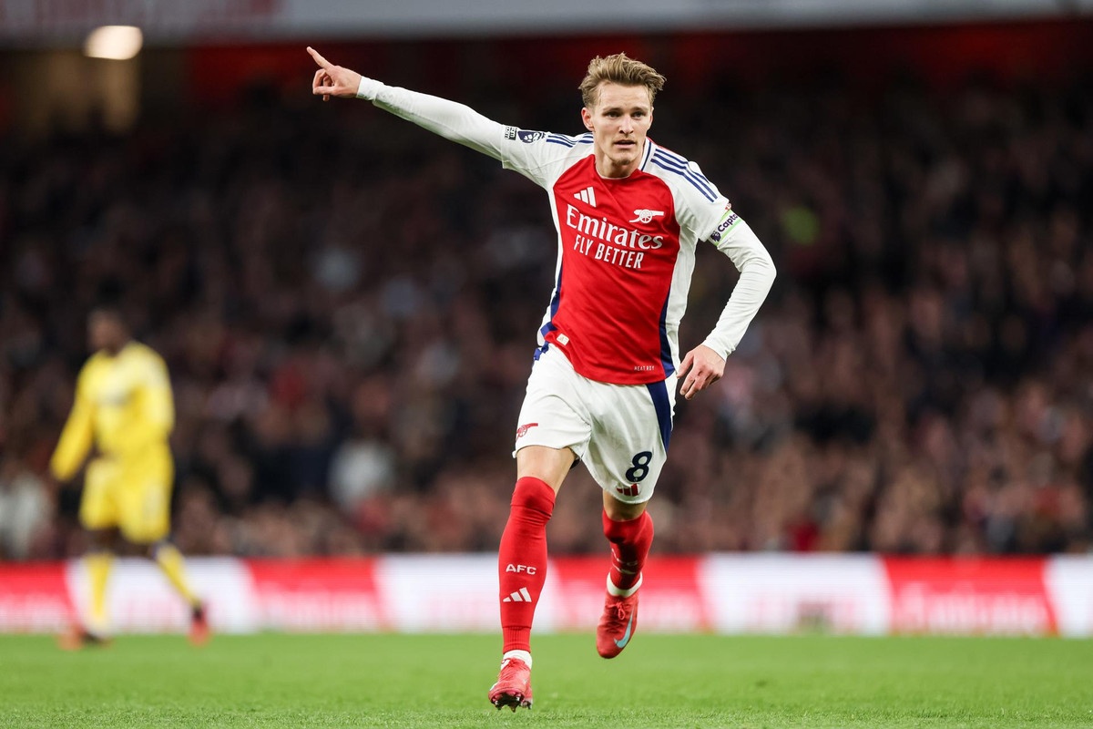 Odegaard urges Arsenal to 'stick together' after painful Champions League exit