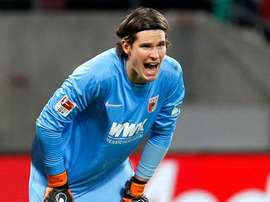 Marwin Hitz, portero del Augsburgo. Twitter