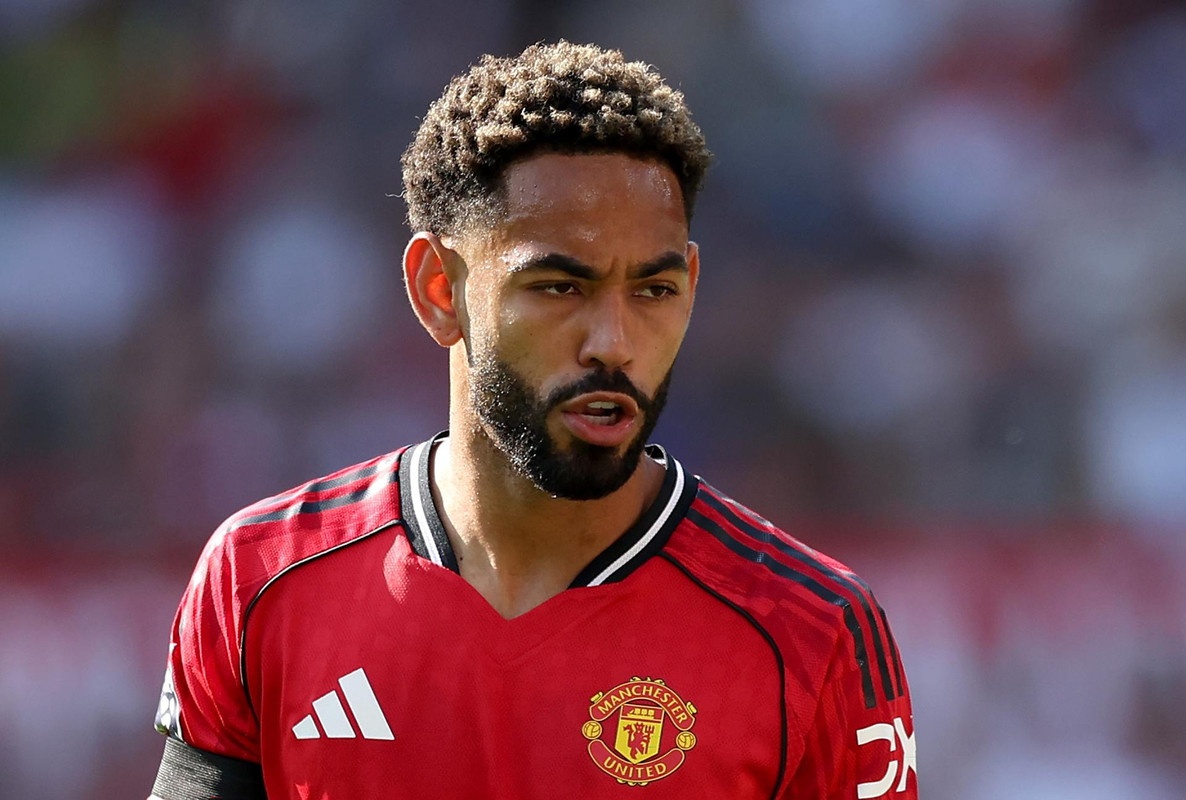 Matheus Cunha é baixa no Manchester United contra o Crystal Palace