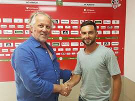 Mathie Coutadeur, presentado con el Ajaccio francés. ACAjaccio