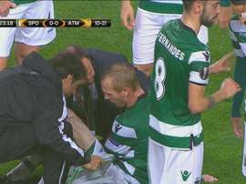 Mathieu se marchó lesionado. Captura/beINSports