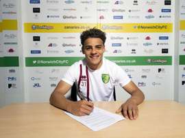 Norwich prolonge Aarons, cible de Manchester United. NorwichCityFC