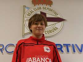 Maya Yamamoto fiha por el Deportivo. ValenciaCF