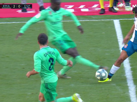 Mendy le propinó una patada a un rival. Captura/Movistar+LaLiga