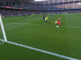 Messi got his hat-trick inside 40 minutes. Captura/Movistar+