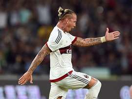 Mexes y Maicon podrían fichar por la Sampdoria. AFP