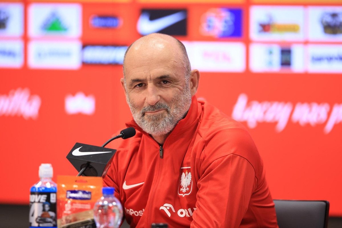 El seleccionador de Polonia dimite tras su enfrentamiento con Lewandowski