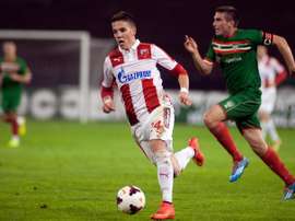 Ristic es indiscutible con el Estrella Roja, con el que debutó con 18 años. CrvenaZvezda