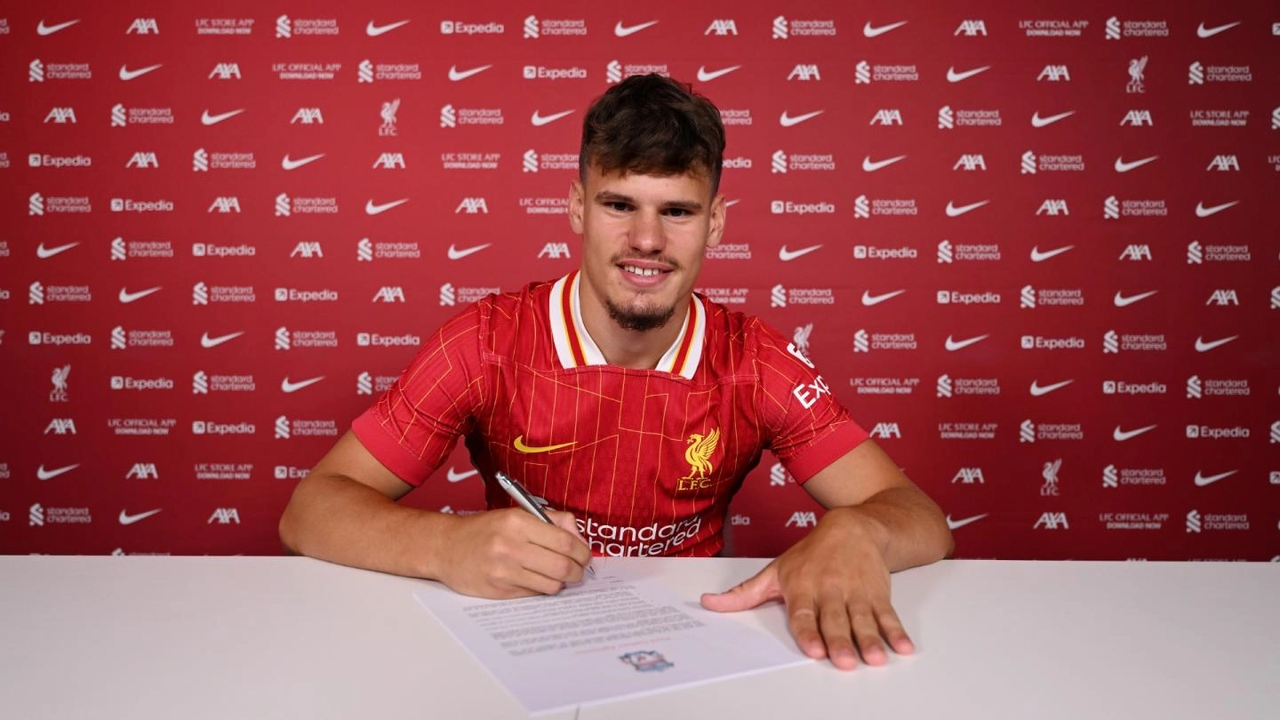 OFFICIEL : Liverpool enregistre la signature de Milos Kerkez