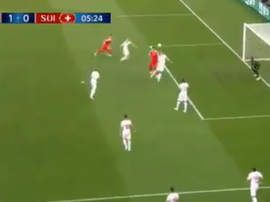 Mitrovic a marqué de la tête. Capture
