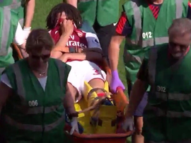 Mohamed Elneny abandonó lesionado el Arsenal-West Ham. Twitter/Captura
