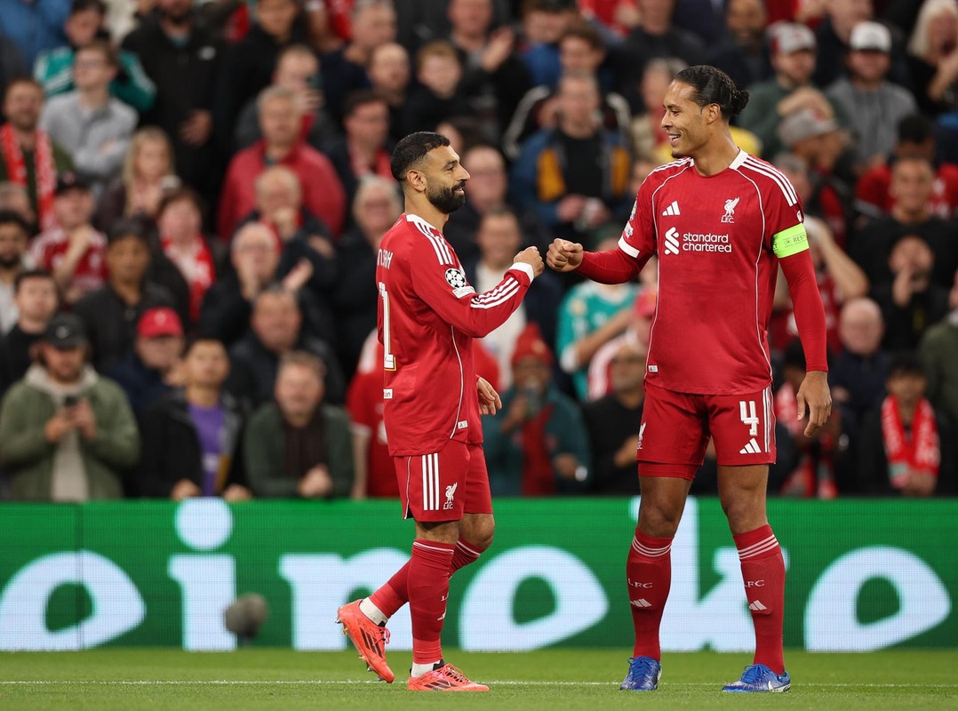Rooney atiza a Salah y Van Dijk por el desastre 'red': No están siendo líderes