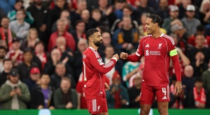 Rooney atiza a Salah y Van Dijk por el desastre 'red': No están siendo líderes