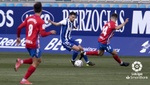 La Ponfe tutea al Sporting y agita el 'play off'