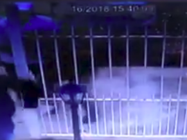 Una cámara de seguridad captó el momento del secuestro. Captura/RevistaColorada